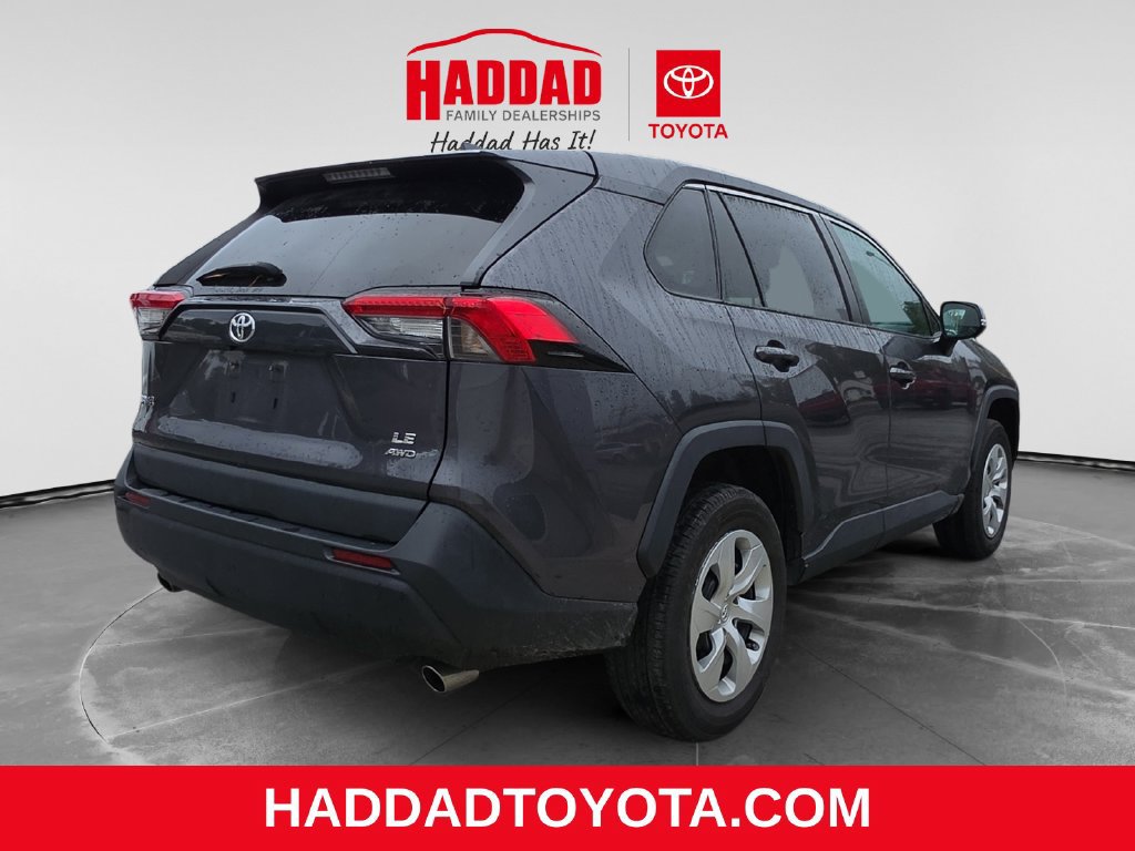 Used 2023 Toyota RAV4 LE AWD/4WD image 6