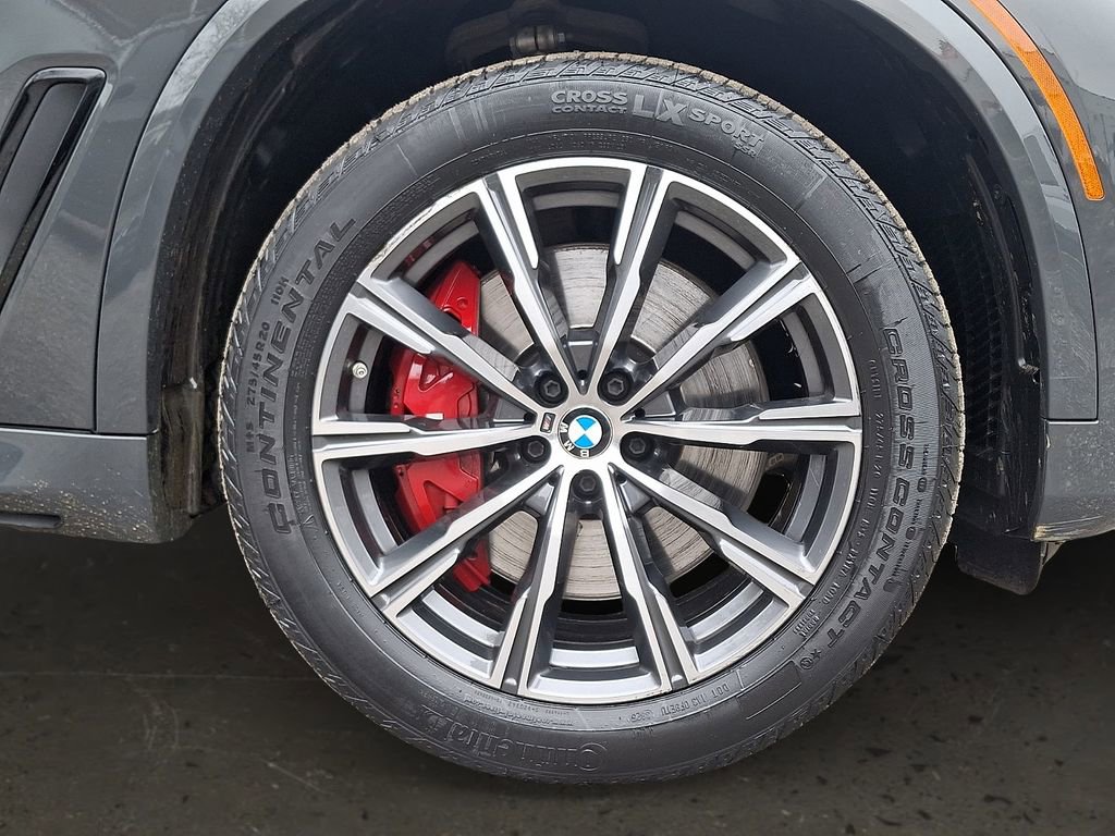 Used 2021 BMW X5 M50i w/ Executive Package image 9