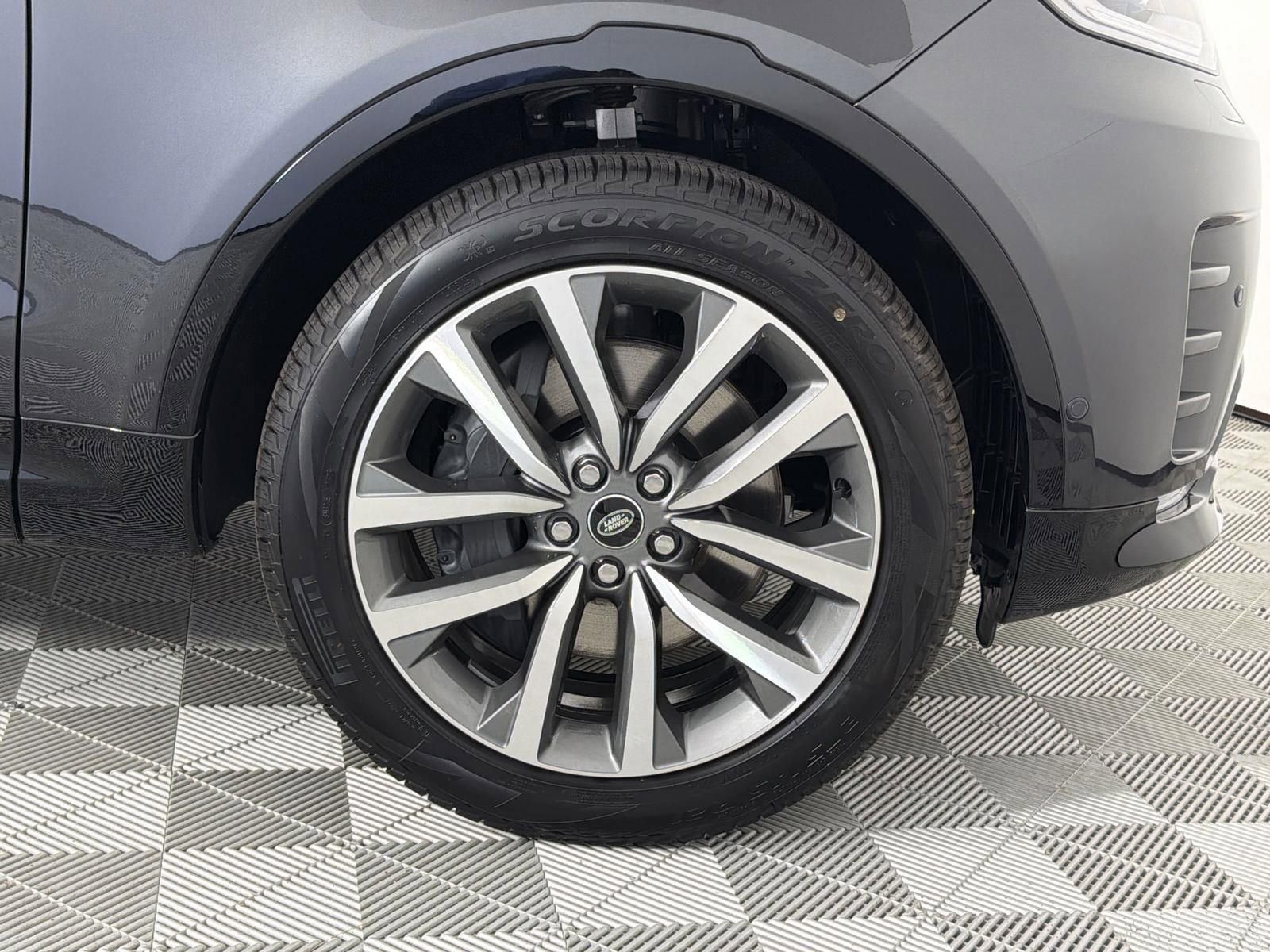 New 2026 Land Rover Discovery Limited Edition image 34