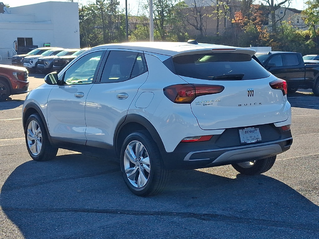 Used 2025 Buick Encore GX Preferred AWD/4WD image 4