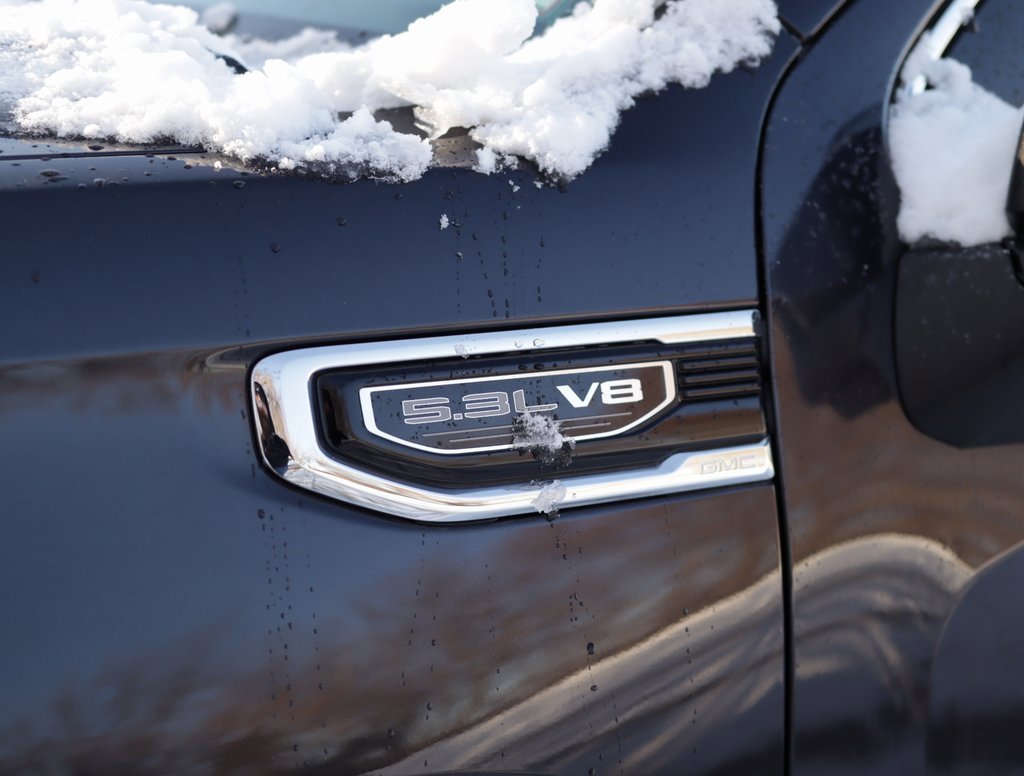 Used 2023 GMC Sierra 1500 SLT w/ SLT Convenience Package image 38