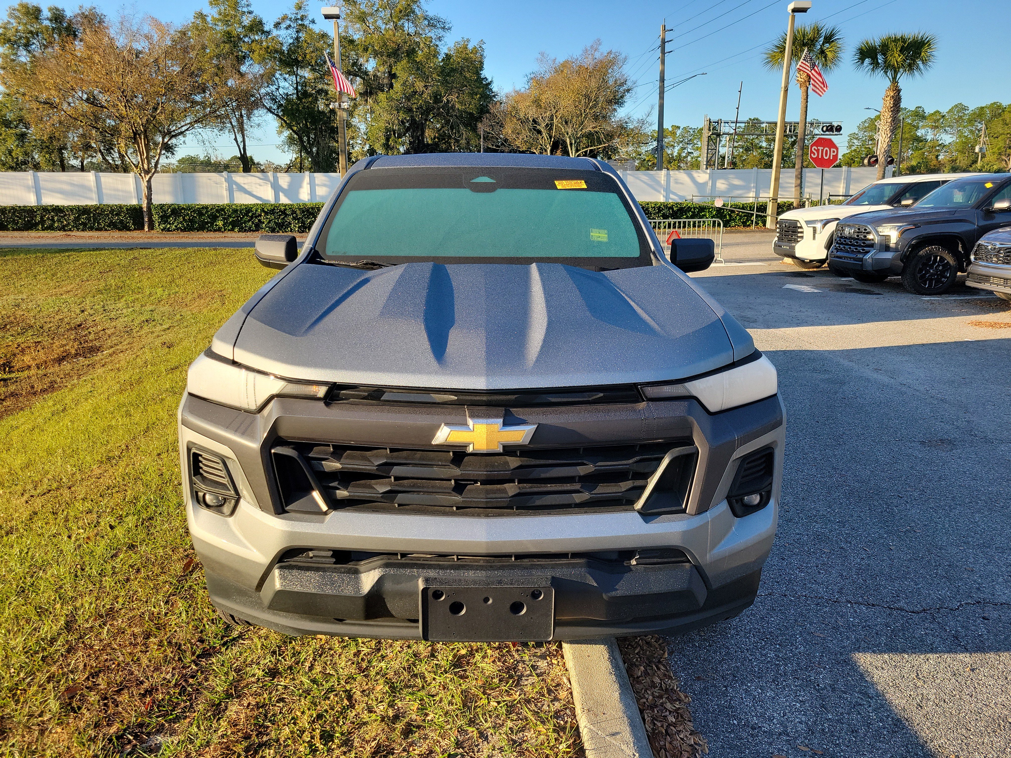 Used 2023 Chevrolet Colorado LT w/ LT Convenience Package image 2