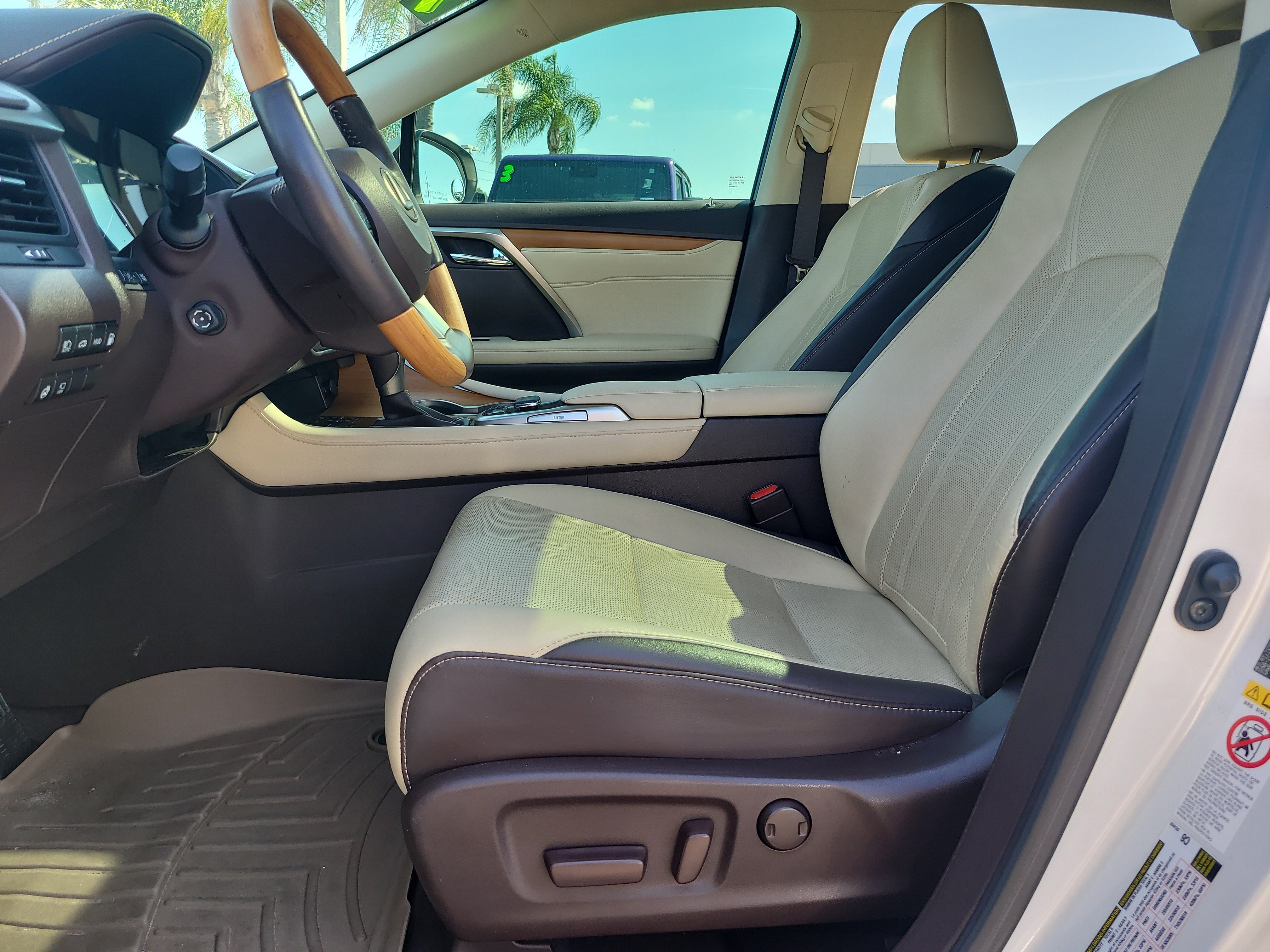 Used 2019 Lexus RX 450h AWD w/ Navigation Package image 17
