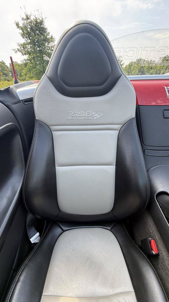 Used 2008 Pontiac Solstice Convertible w/ Premium Package RWD image 29