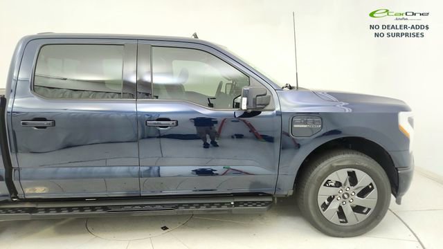 Used 2023 Ford F150 Lightning Lariat w/ Equipment Group 511A High image 8