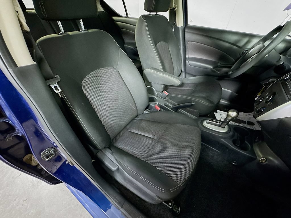 Used 2018 Nissan Versa SV FWD image 30