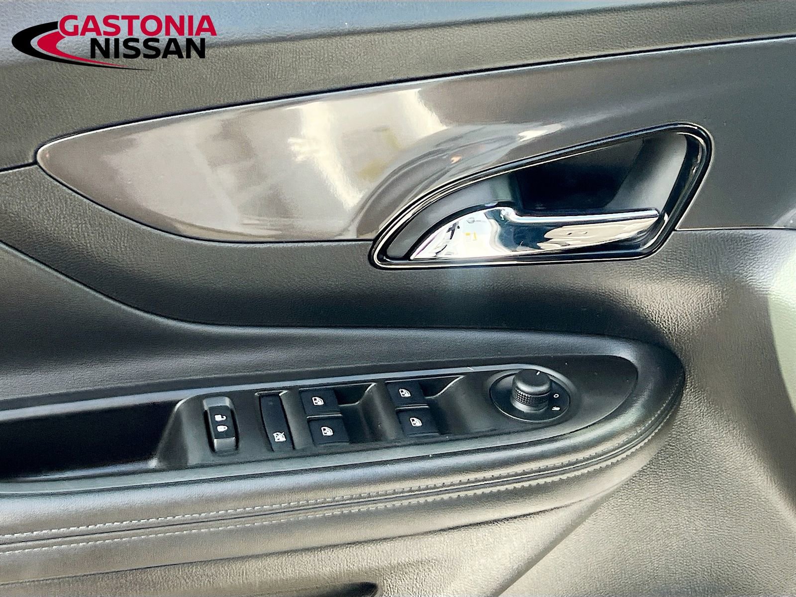 Used 2017 Buick Encore Preferred image 23