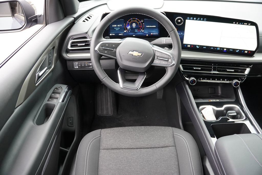 New 2026 Chevrolet Traverse LT image 13