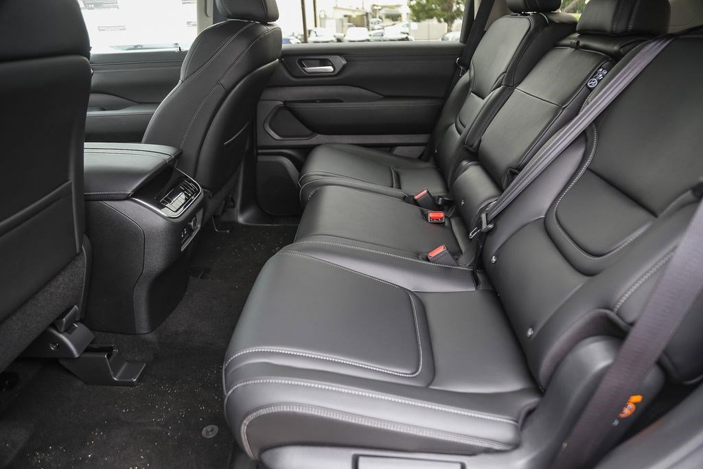 New 2026 Nissan Armada SV image 20