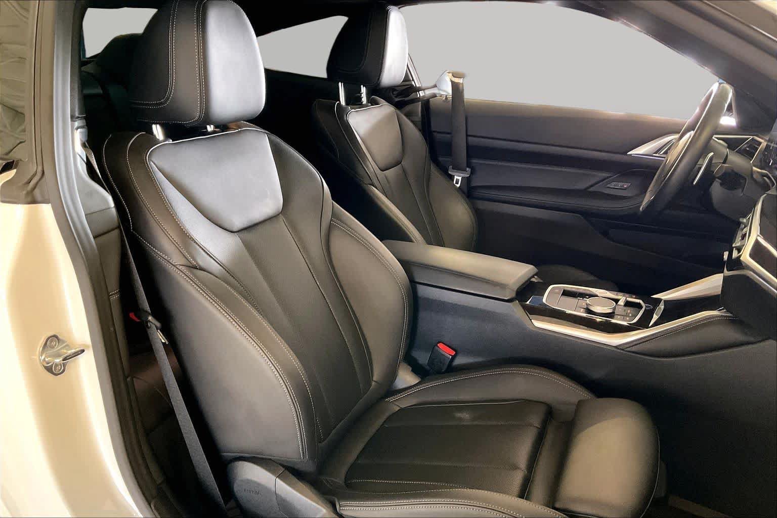 Used 2024 BMW M440i Coupe w/ Premium Package RWD image 8