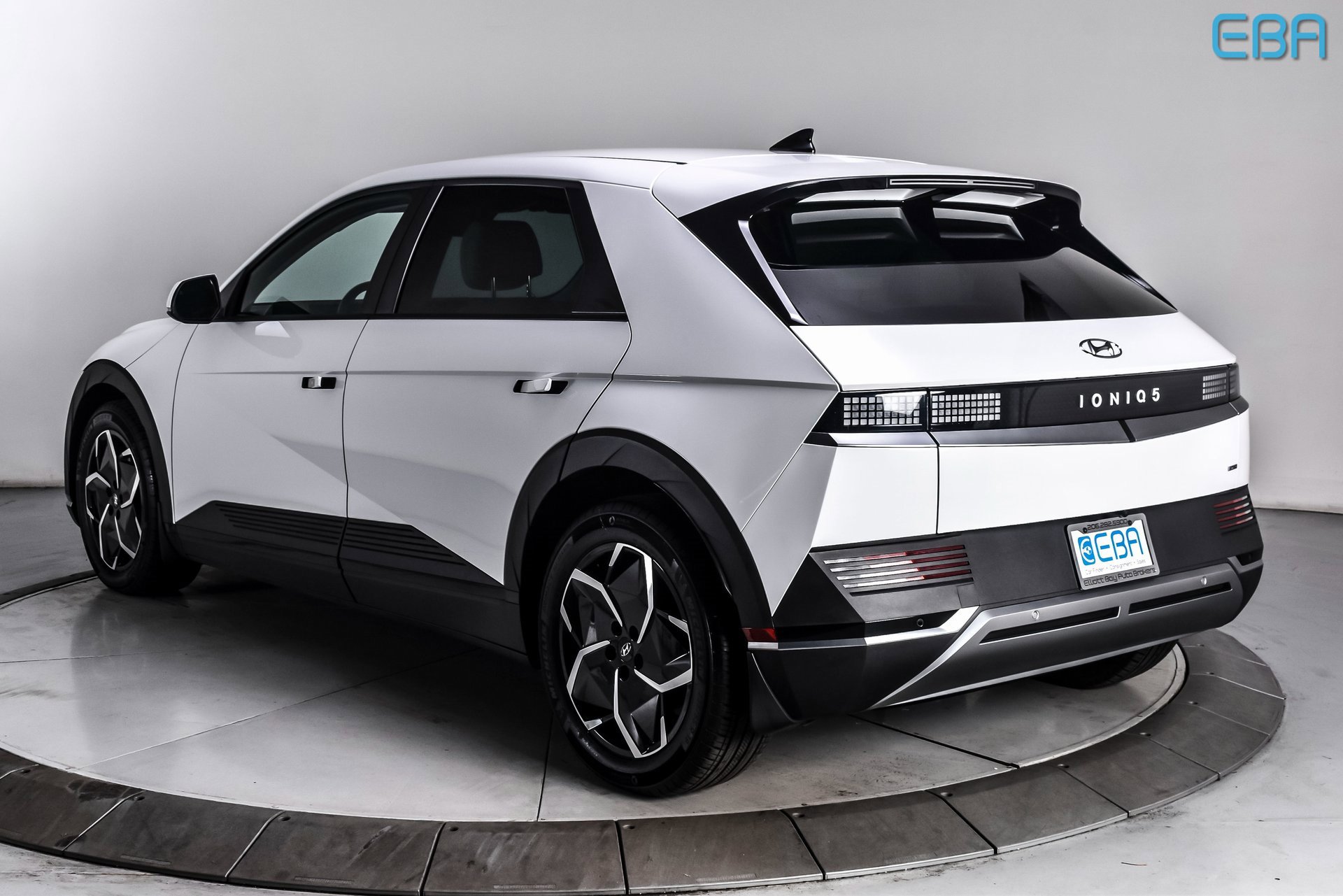 Used 2023 Hyundai Ioniq 5 SEL w/ Cargo Package image 4