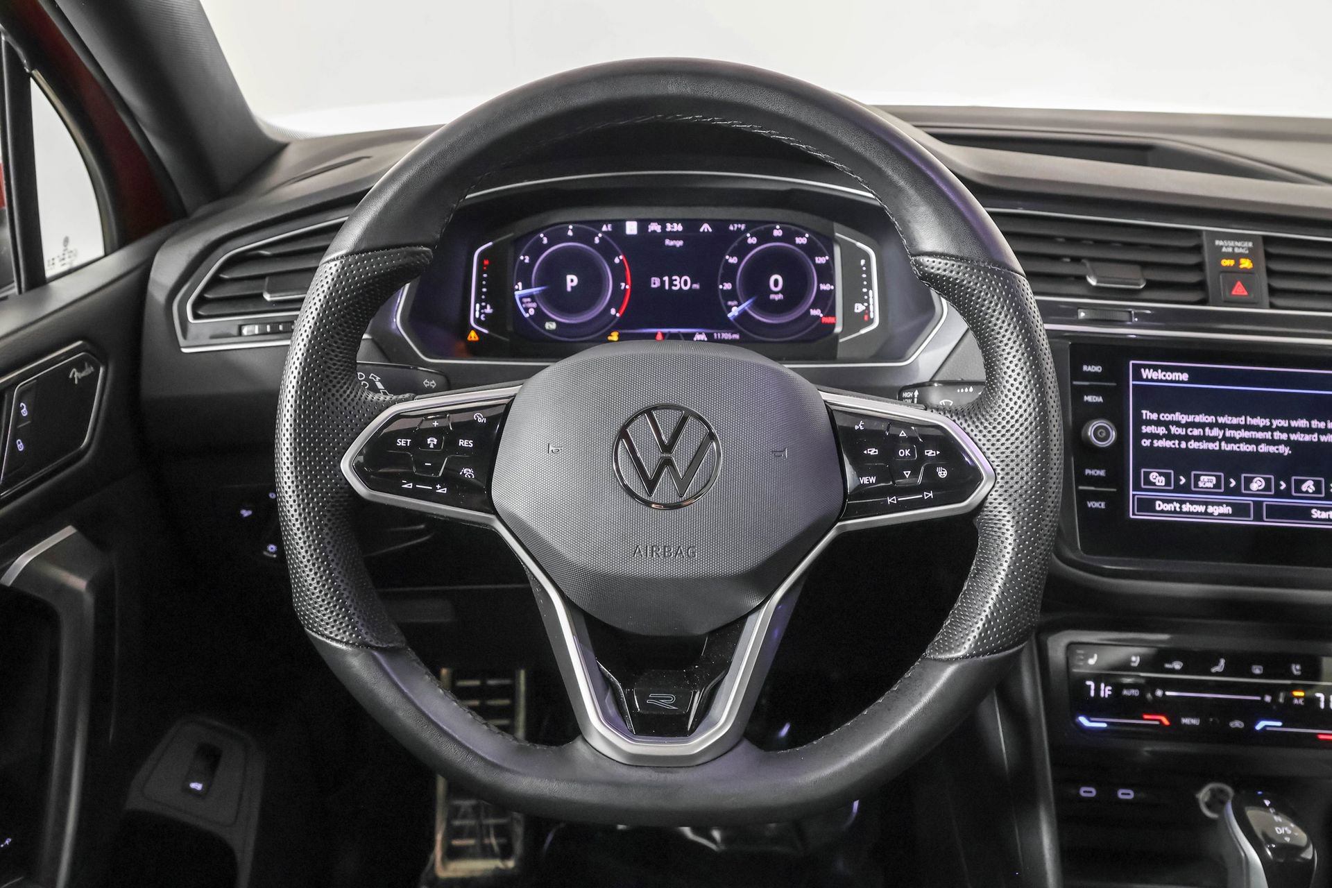 Used 2024 Volkswagen Tiguan SEL R-Line image 25