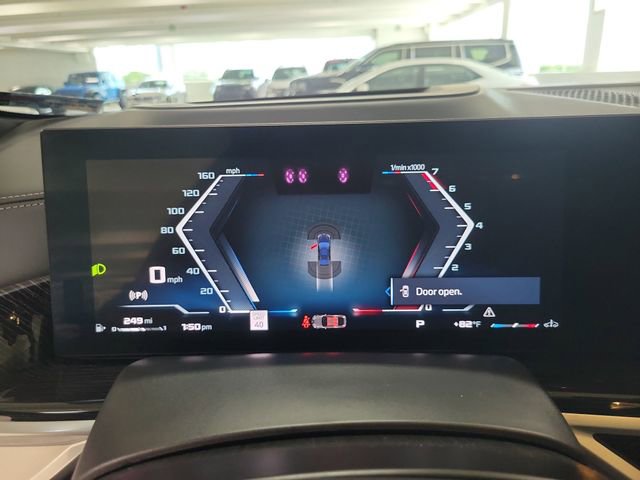 Used 2025 BMW X6 M60i image 24