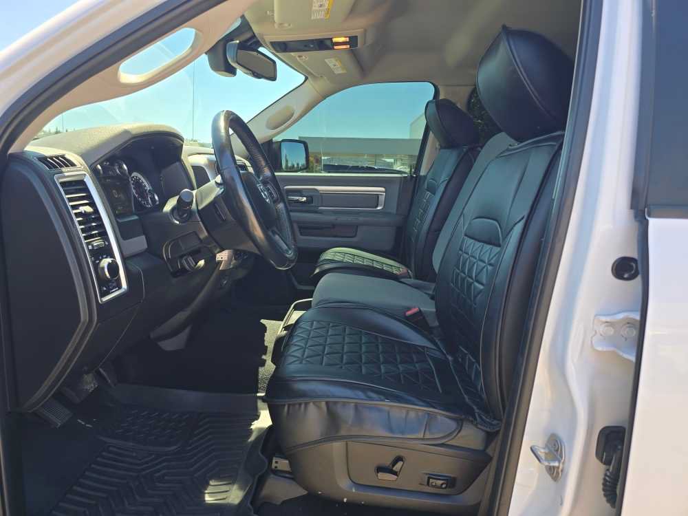 Used 2019 RAM 1500 Classic SLT w/ Luxury Group AWD/4WD image 10