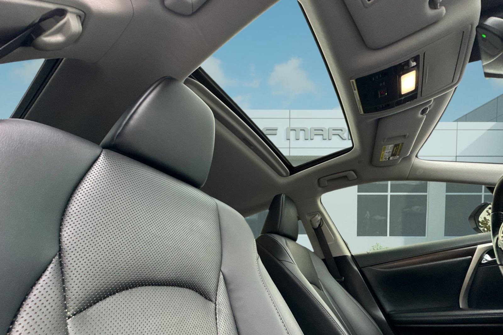 Certified 2022 Lexus RX 350 AWD w/ Premium Package image 17