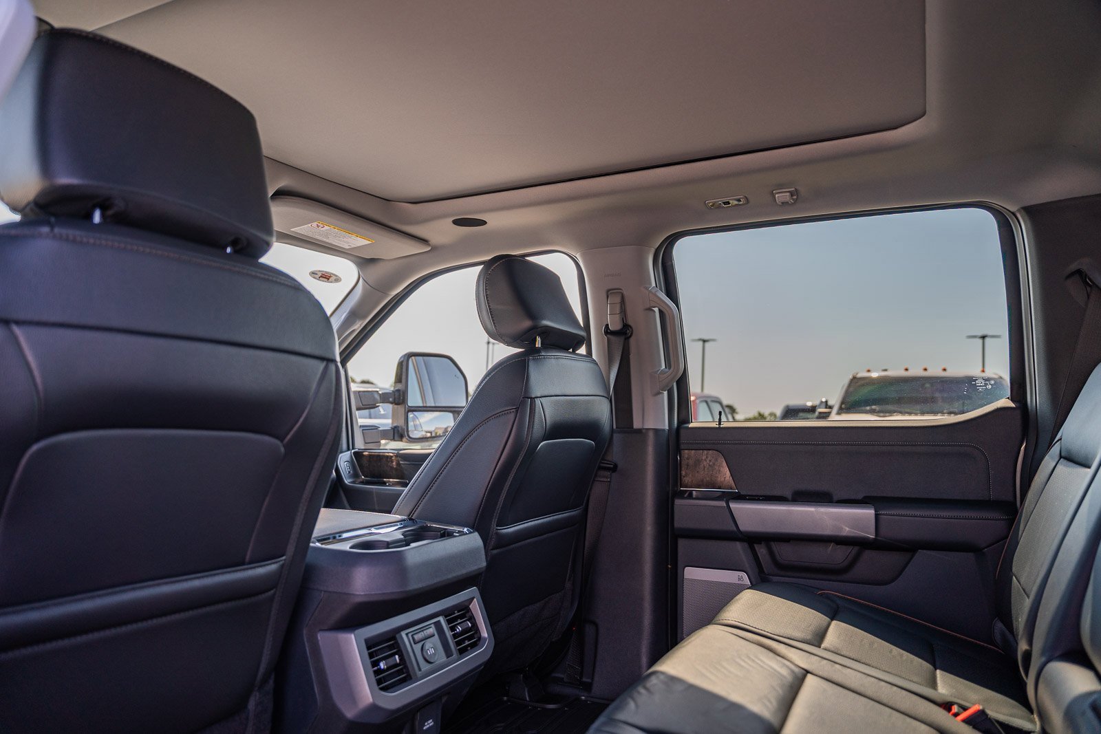 New 2025 Ford F250 Lariat w/ Lariat Ultimate Package image 21