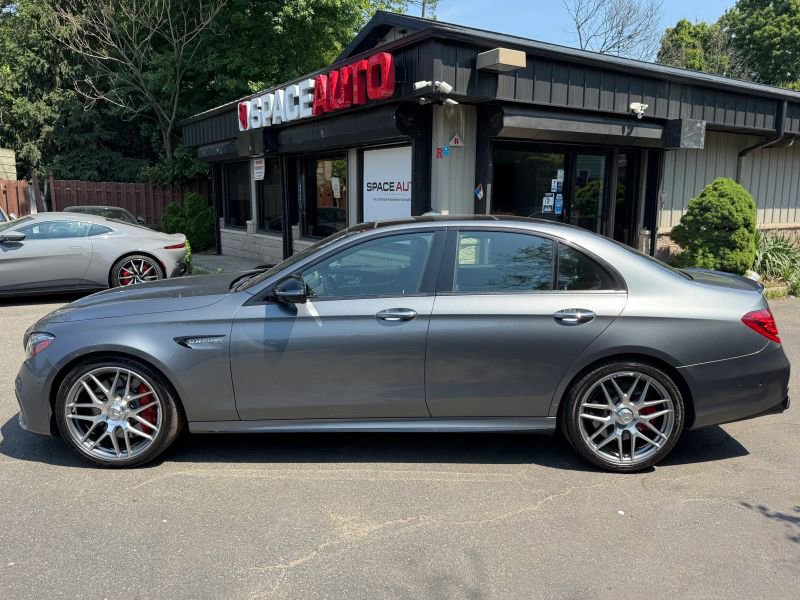 Used 2019 Mercedes-Benz E 63 AMG S w/ Driver Assistance Package image 8