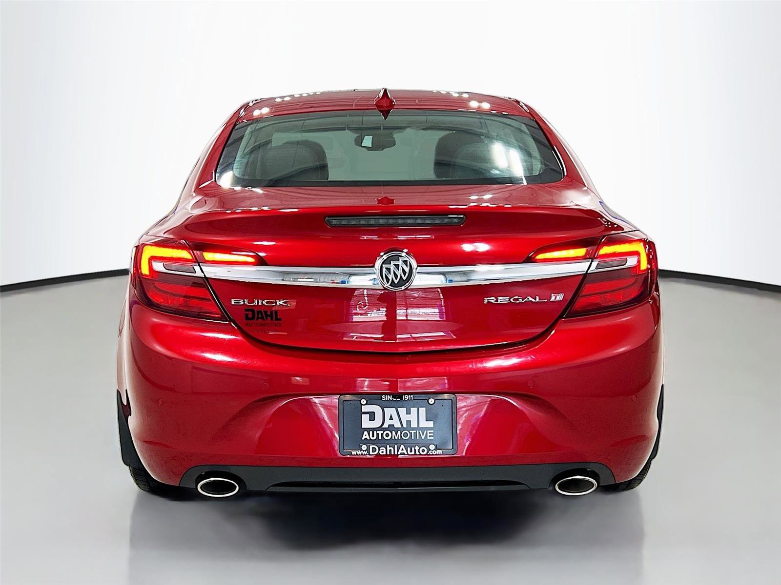 Used 2015 Buick Regal Premium w/ Experience Buick Package image 6
