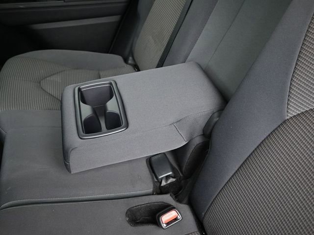 Used 2024 Toyota Highlander LE image 26