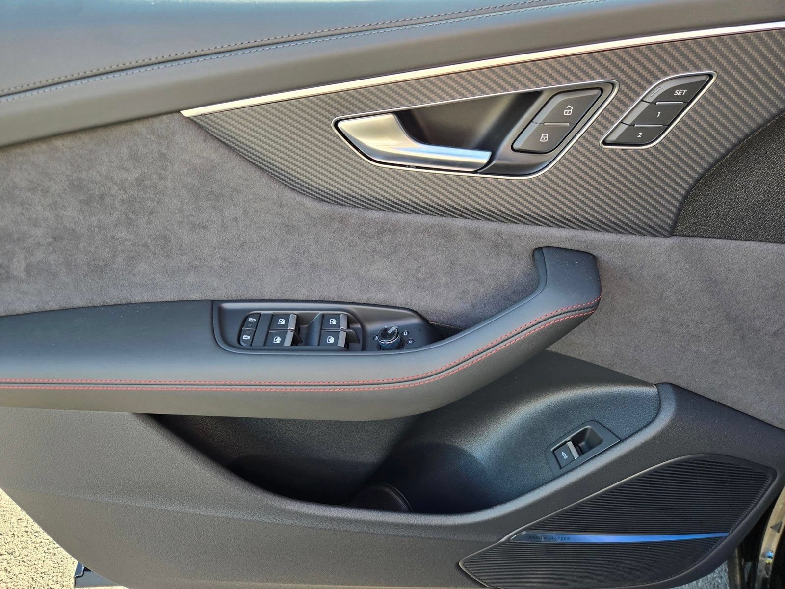 New 2026 Audi SQ8 Prestige AWD/4WD image 18