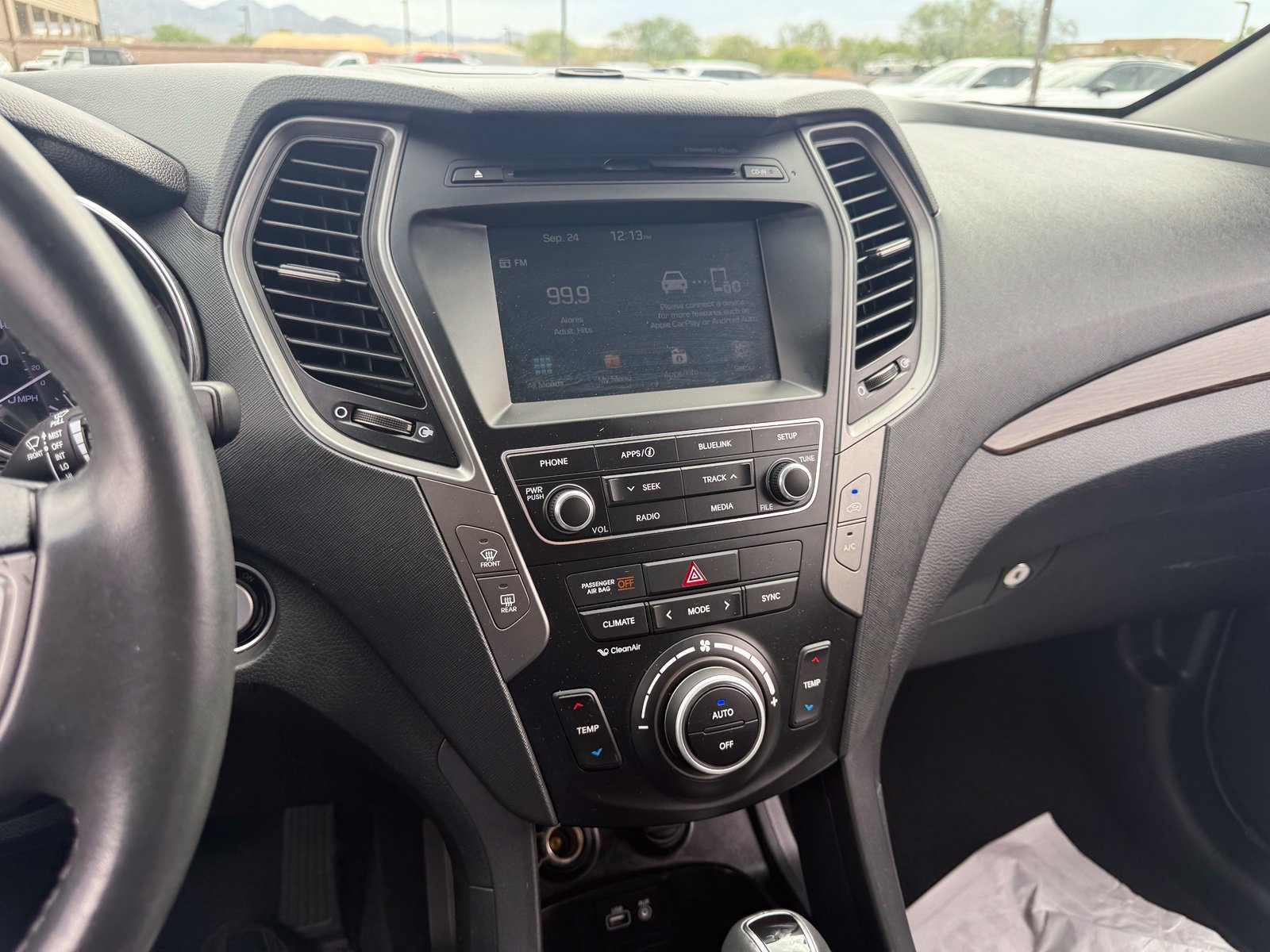 Used 2017 Hyundai Santa Fe Sport 2.0T FWD image 21