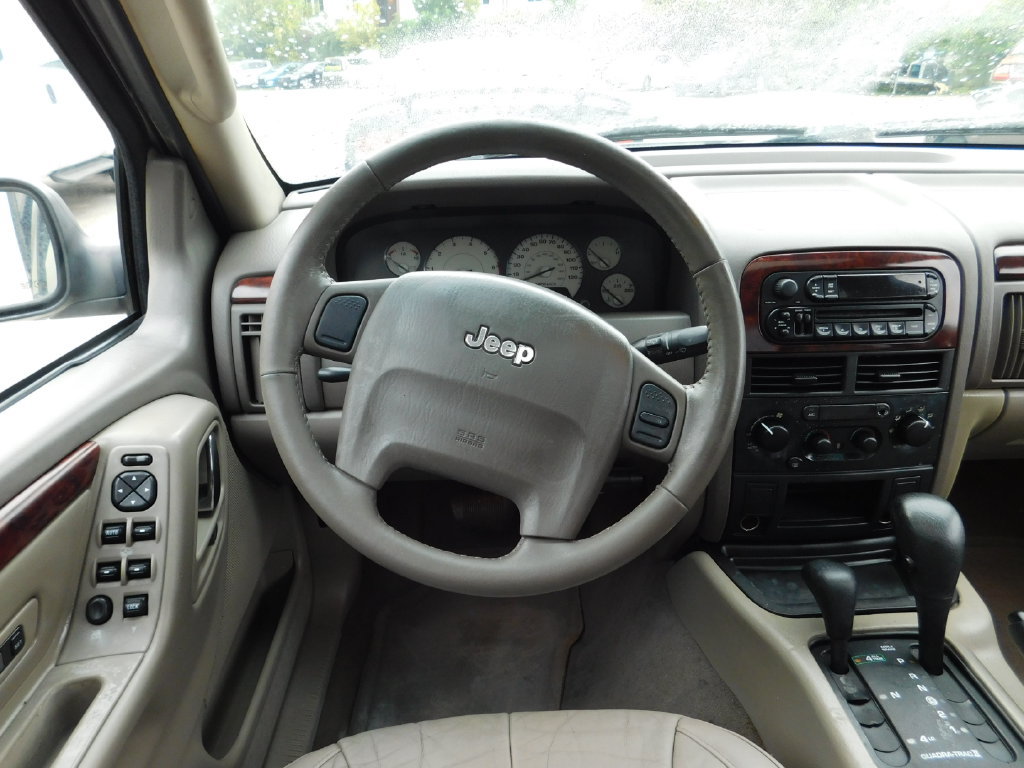 Used 2004 Jeep Grand Cherokee Limited AWD/4WD image 13
