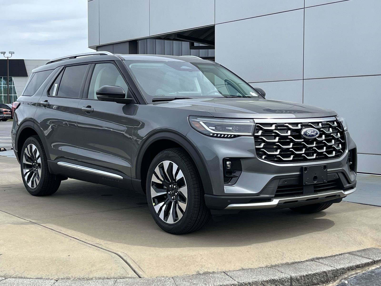 New 2026 Ford Explorer Platinum w/ LUX Leather Package AWD/4WD image 1