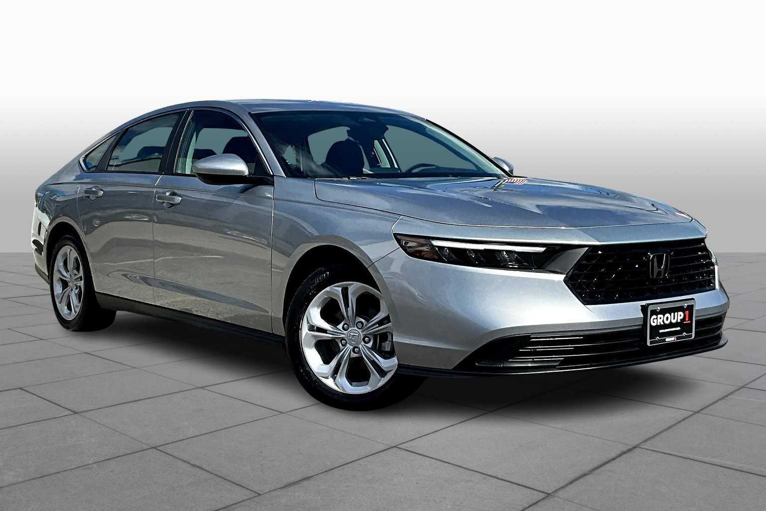 Used 2025 Honda Accord LX image 2