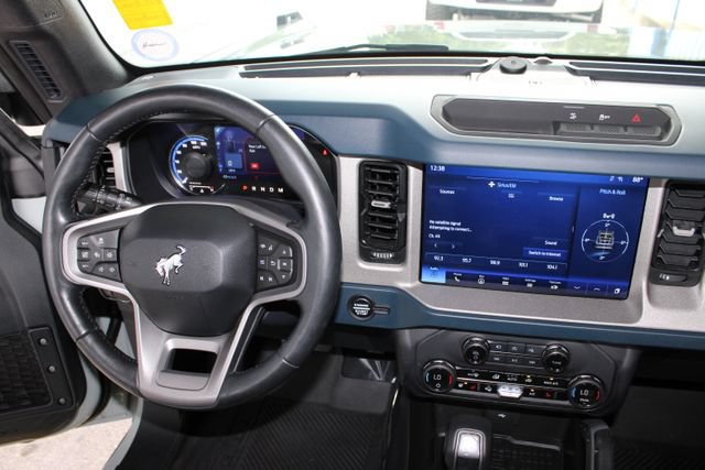 Used 2024 Ford Bronco Outer Banks AWD/4WD image 25