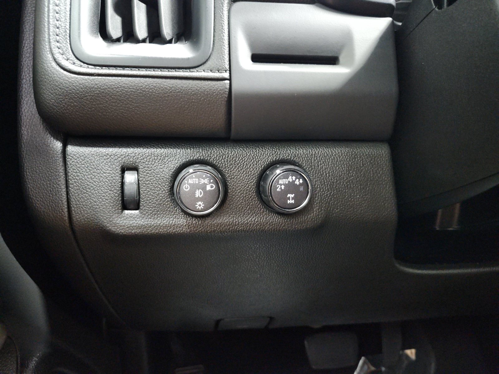 Used 2021 GMC Canyon Elevation AWD/4WD image 18