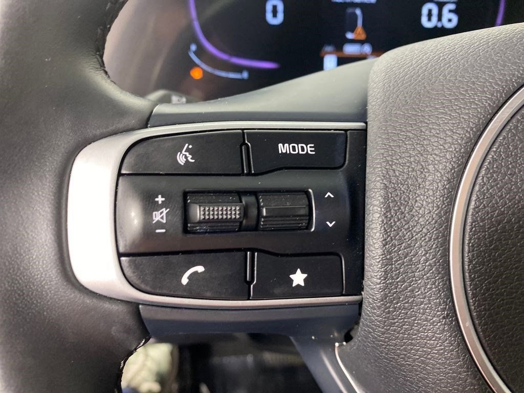 Used 2023 Kia Sportage EX image 14