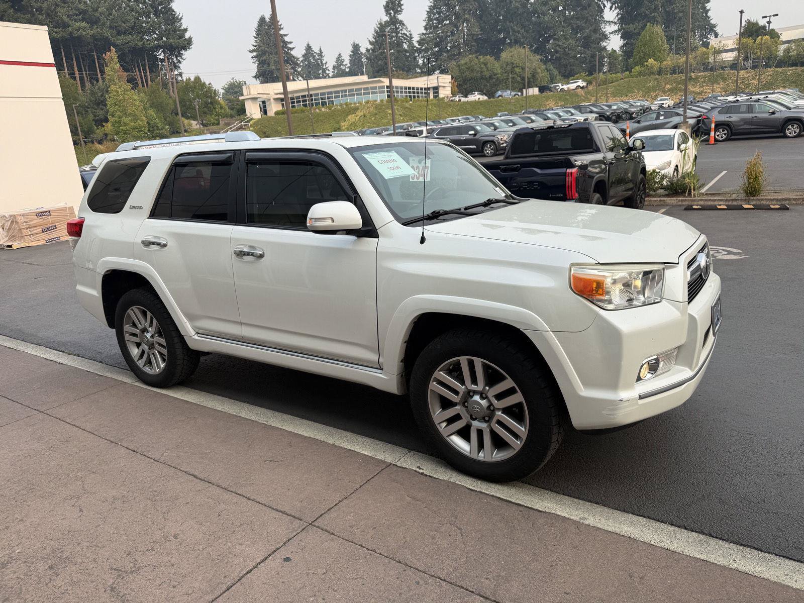Used 2010 Toyota 4Runner Limited AWD/4WD image 6