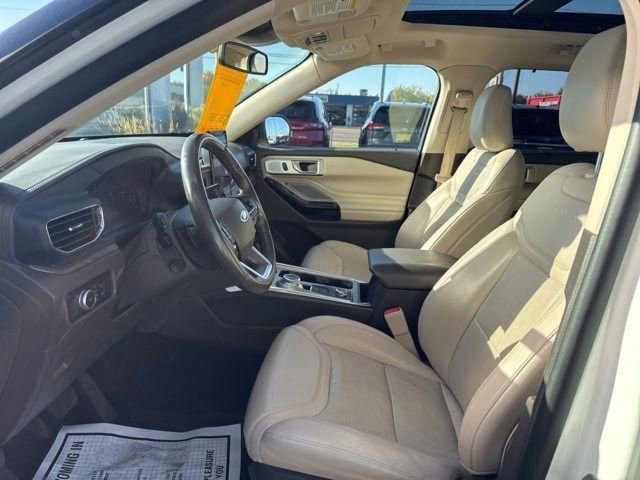 Used 2021 Ford Explorer Platinum image 17