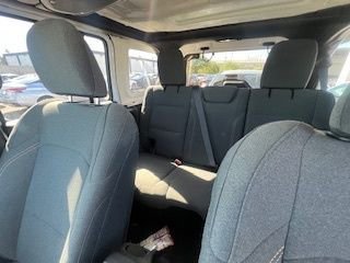 Used 2025 Jeep Wrangler Sahara image 12