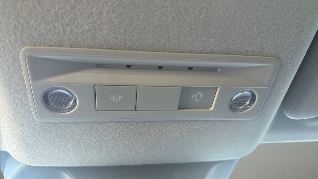 New 2026 Nissan Kicks SV w/ Cold Weather Package FWD image 20