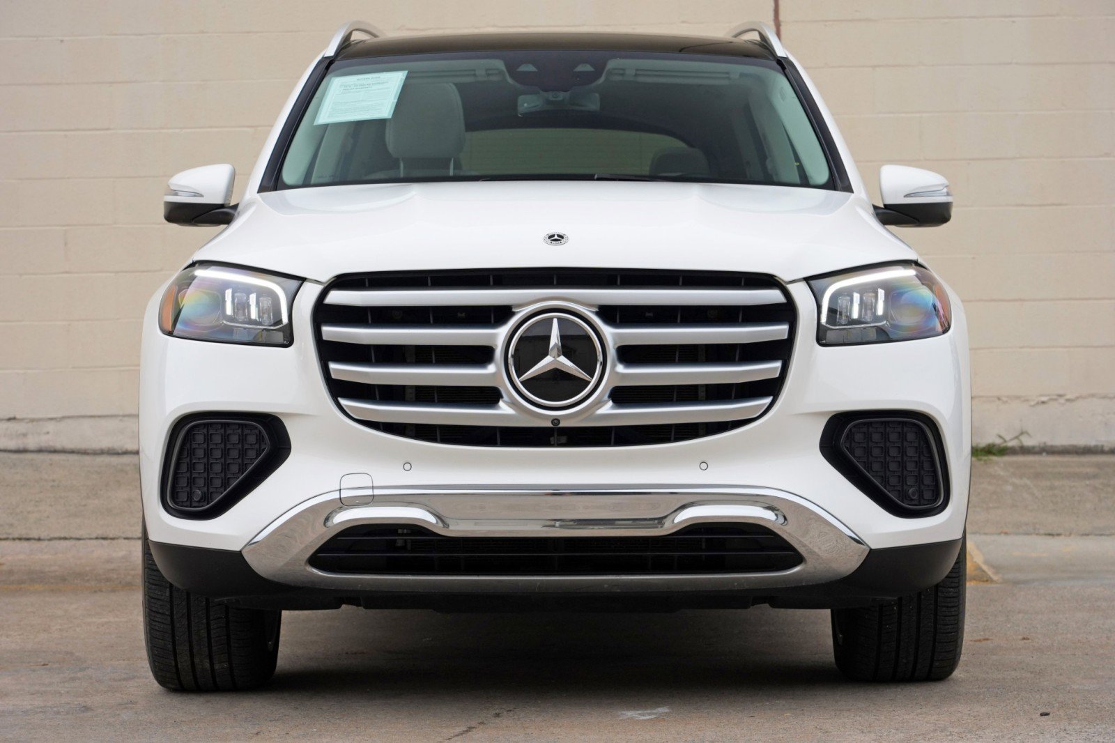 Used 2024 Mercedes-Benz GLS 450 4MATIC image 7