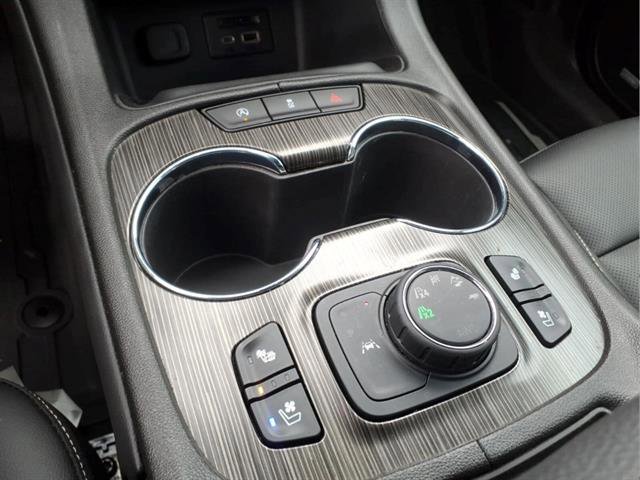 Certified 2023 GMC Acadia SLT w/ Elevation Edition image 19