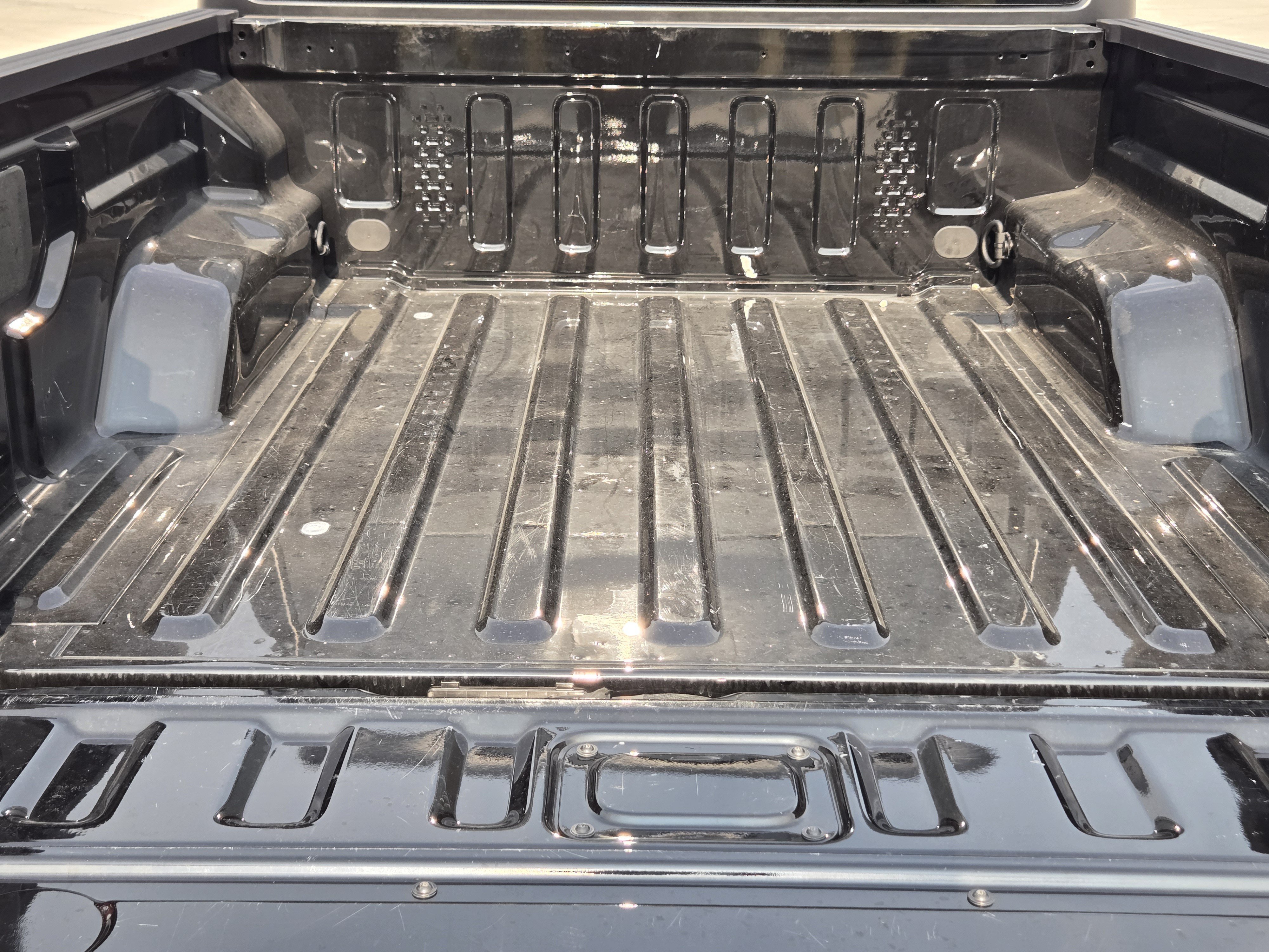 Certified 2026 Jeep Gladiator Mojave AWD/4WD image 32