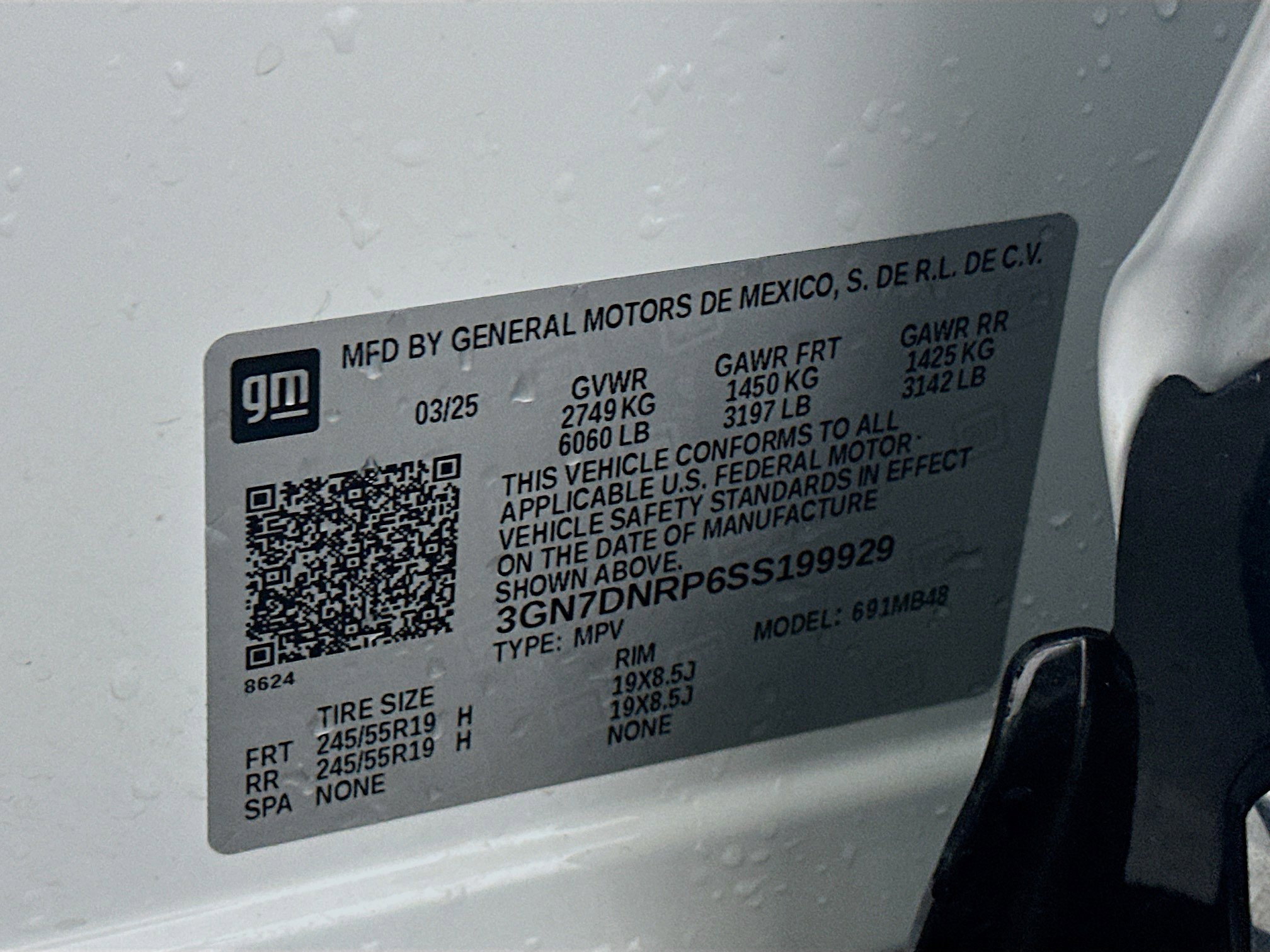 Used 2025 Chevrolet Equinox EV LT FWD image 12