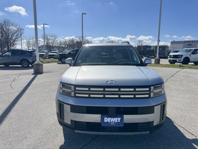Used 2025 Hyundai Santa Fe SEL image 2