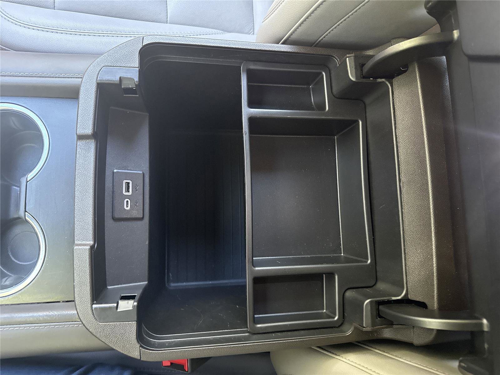 Used 2024 Chevrolet Tahoe LT image 20