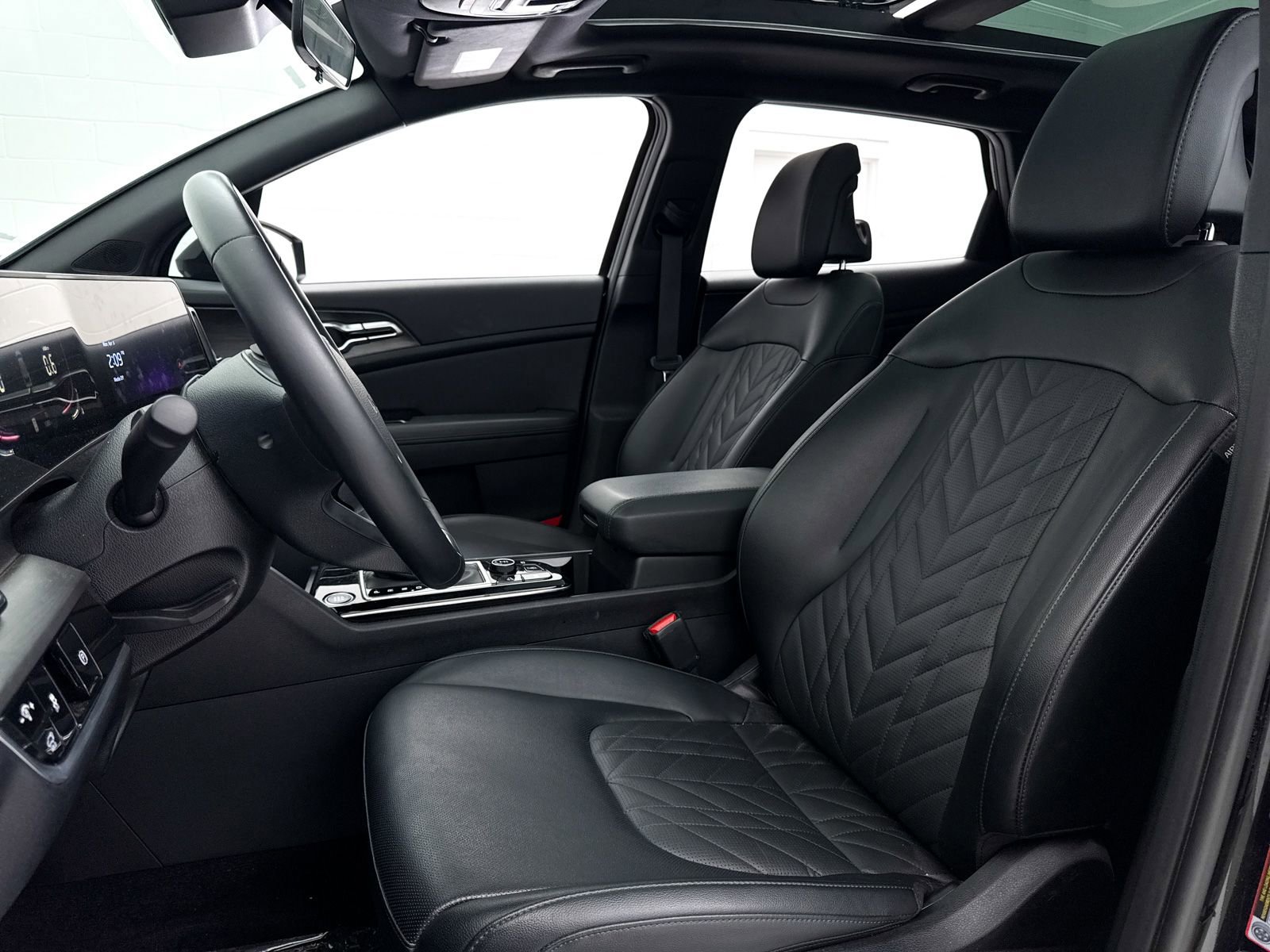 Used 2024 Kia Sportage X-Line w/ X-Line Premium Package image 19