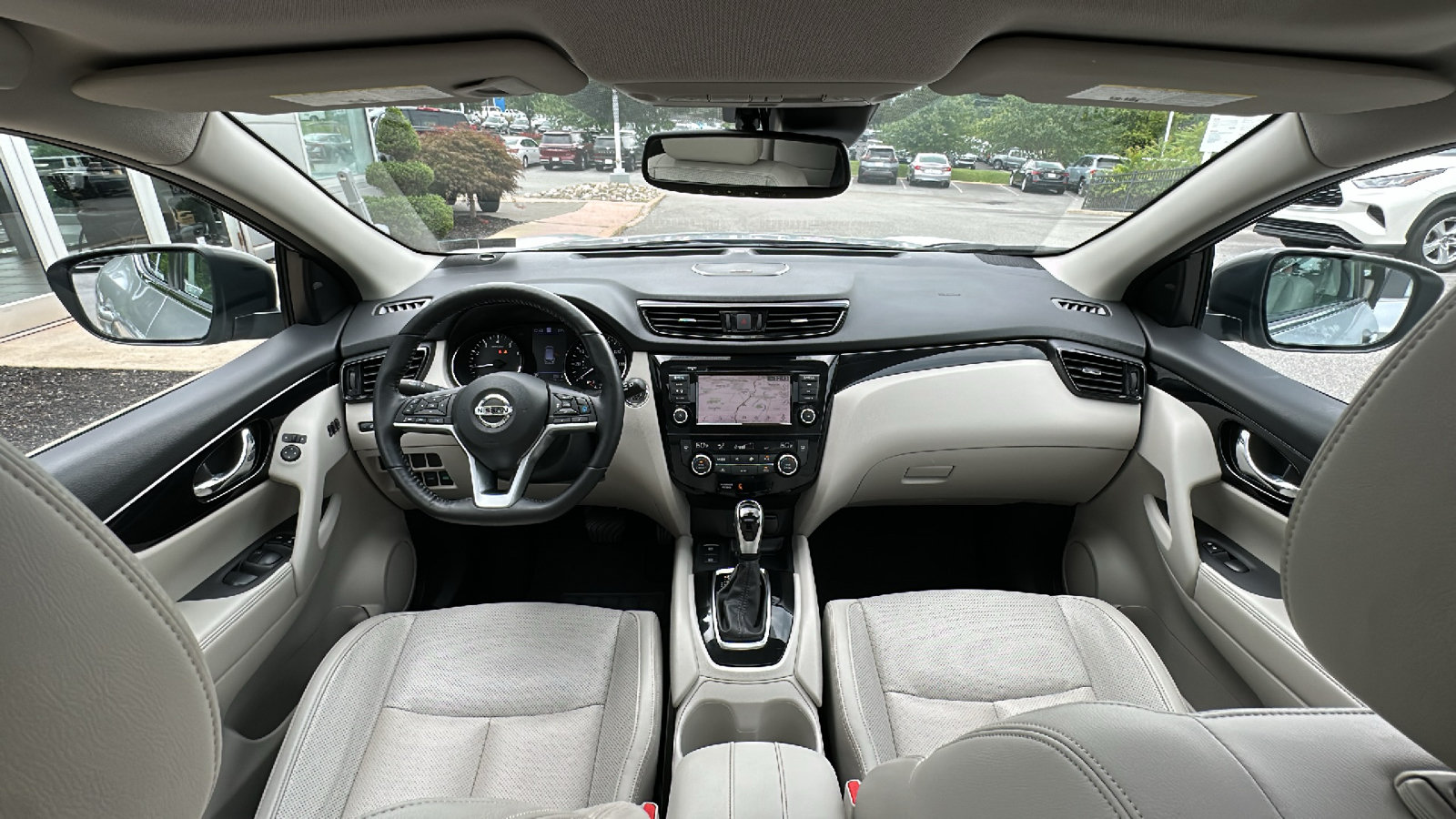 Used 2021 Nissan Rogue Sport SL w/ Premium Package AWD/4WD image 28