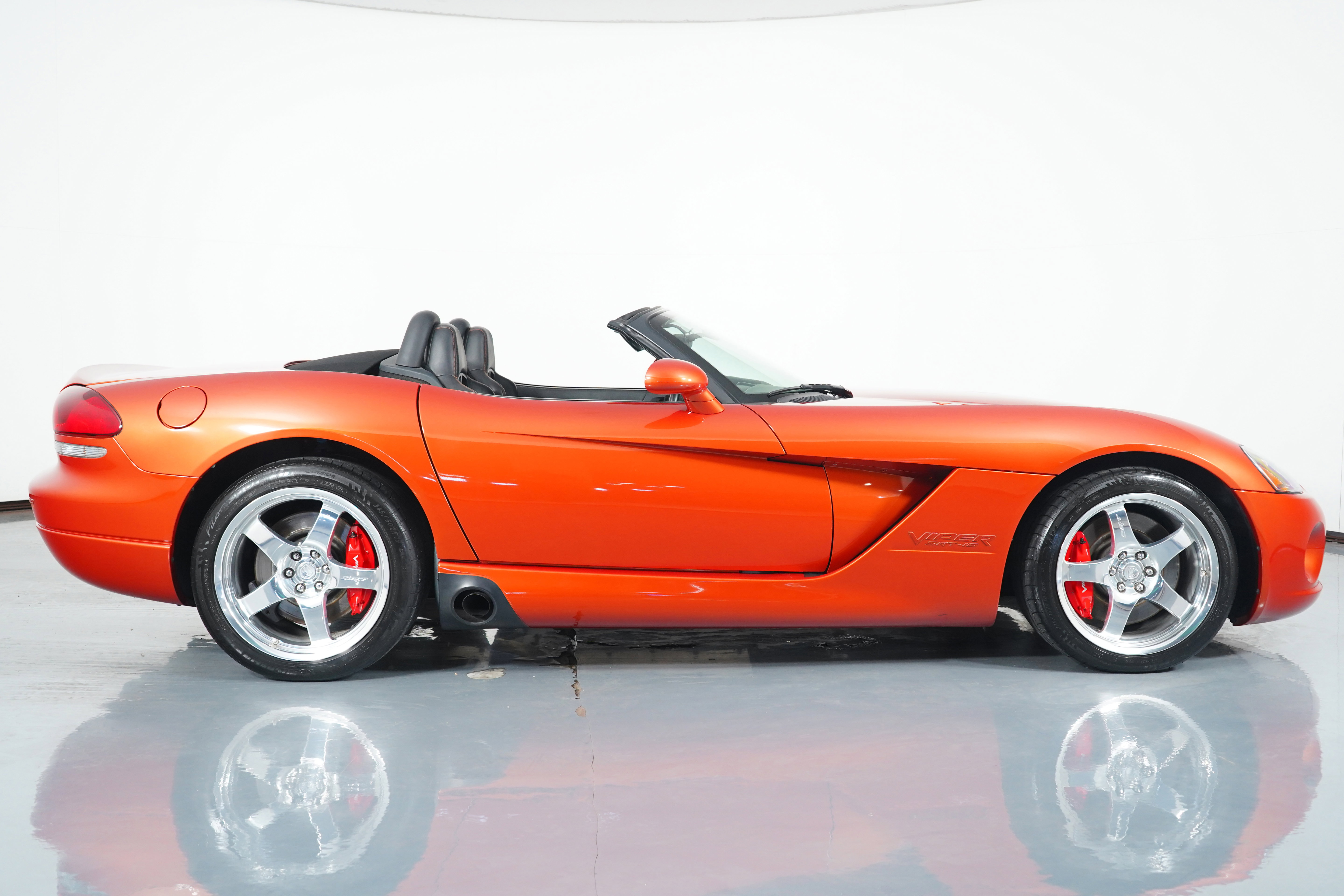 Used 2005 Dodge Viper SRT-10 w/ Copperhead Edition Group image 7