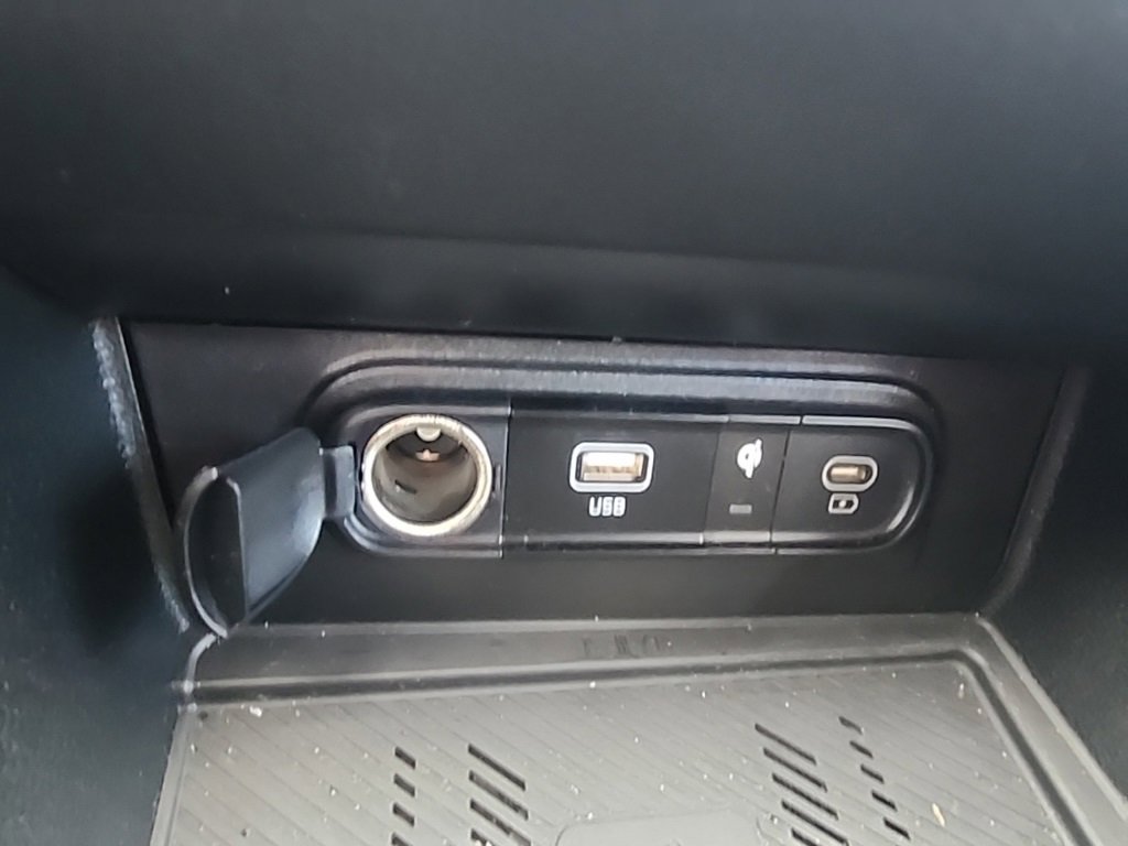 Used 2024 Kia Sportage EX image 9