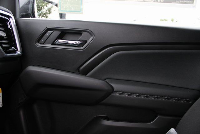 New 2026 GMC Canyon Elevation w/ Convenience Package image 29
