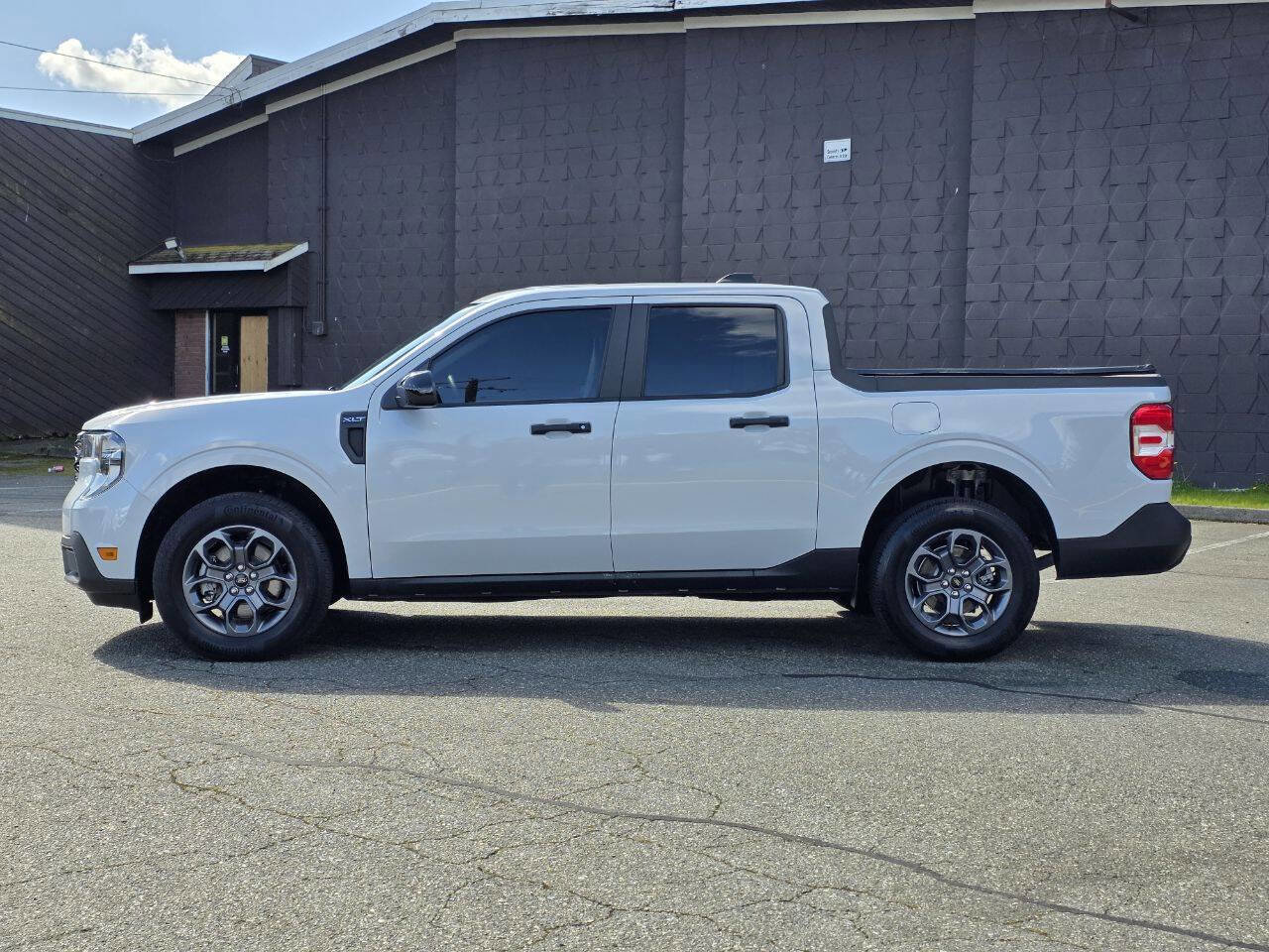 Used 2025 Ford Maverick XLT w/ XLT Luxury Package image 4