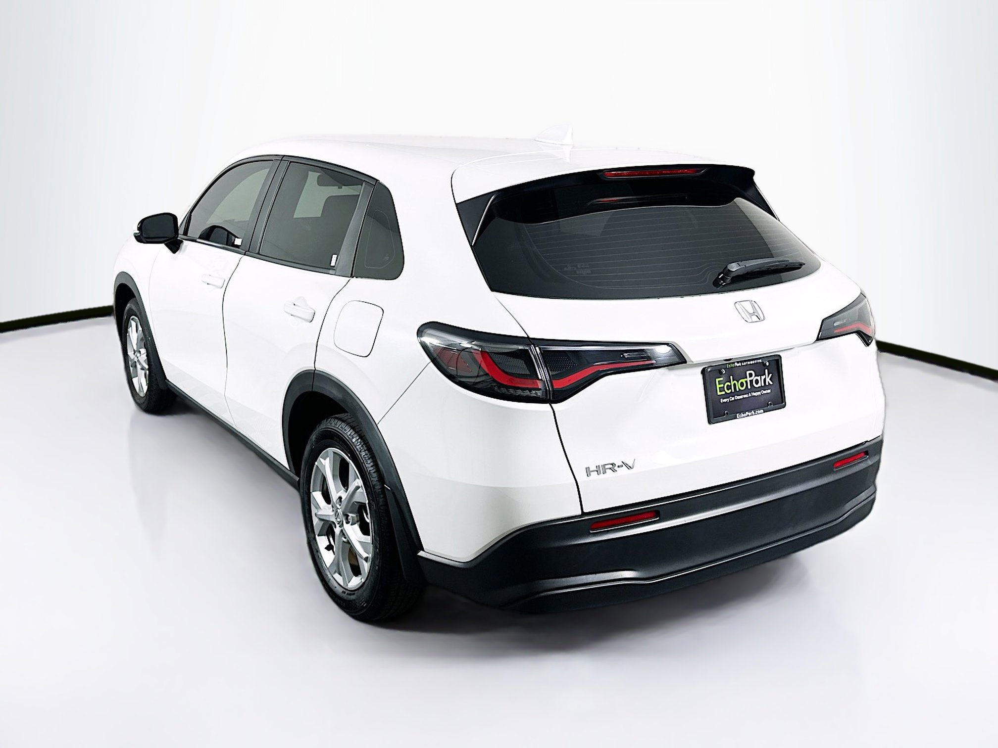 Used 2023 Honda HR-V LX image 5