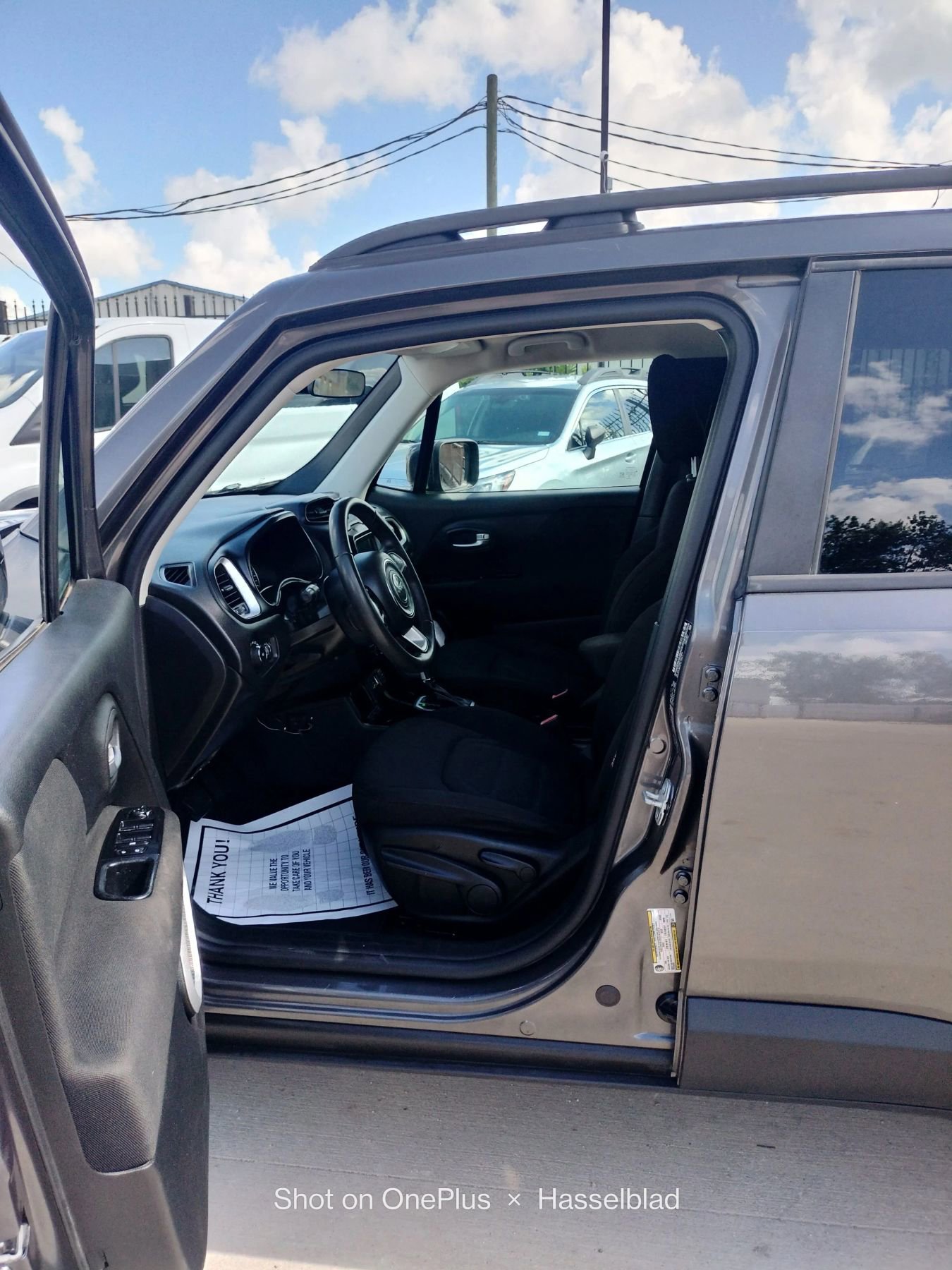 Used 2019 Jeep Renegade Latitude image 27