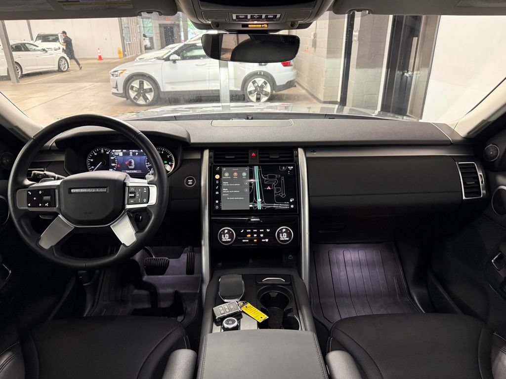 Used 2023 Land Rover Discovery S AWD/4WD image 22